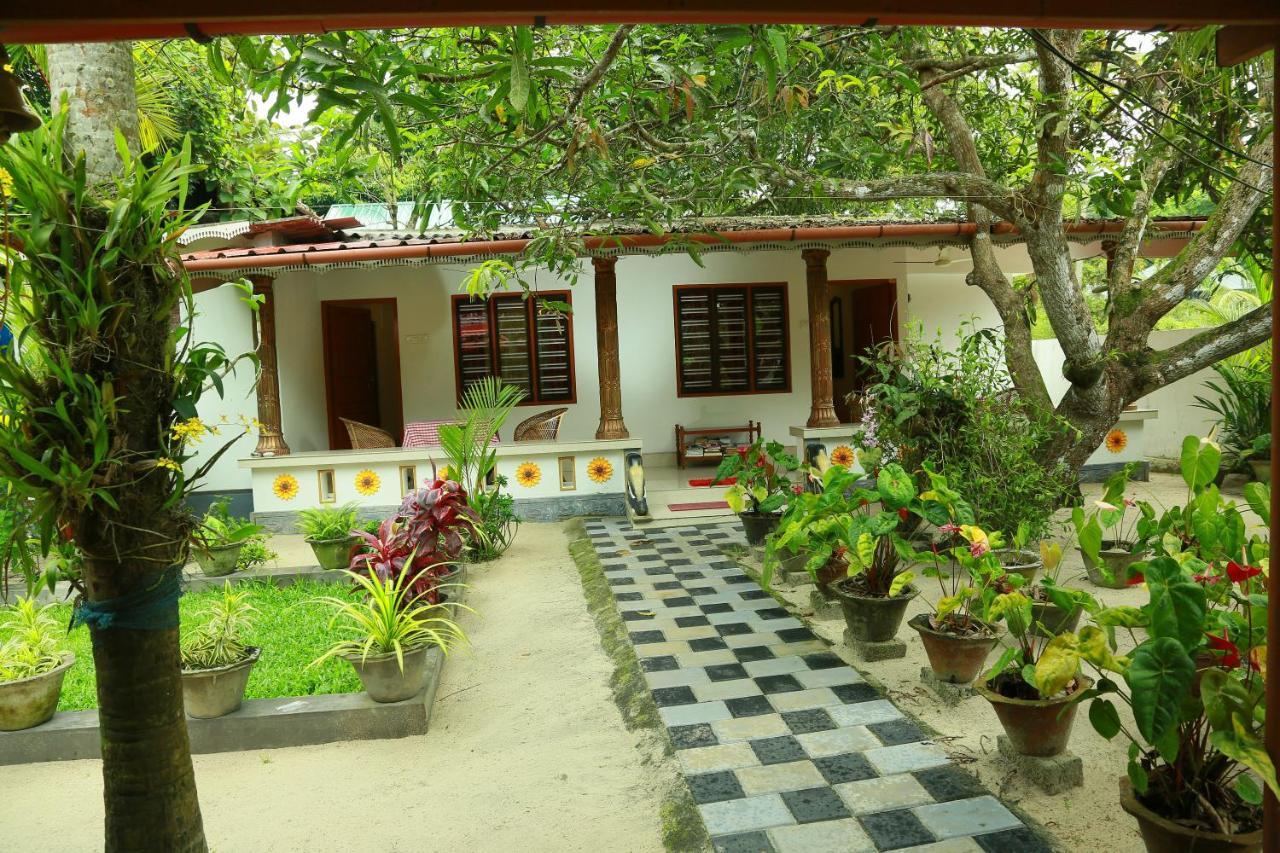Marari Nest Beach Homestay Mararikulam Exteriör bild